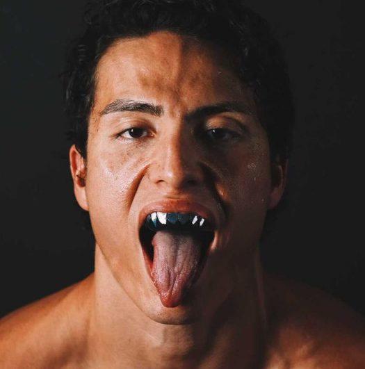 Chrome Silver Fangs (Black)