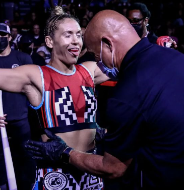 Chrome Red Fangs (Black)